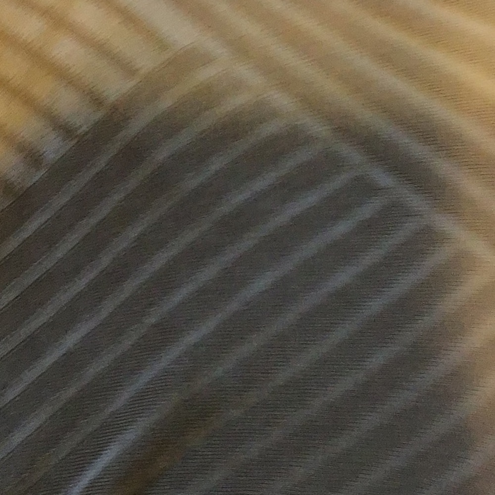 Top - Picture 4 of 4